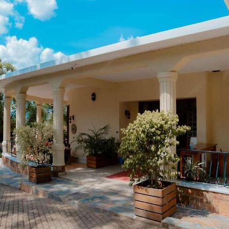 Select Boutique Hotel Kigali Eksteriør billede